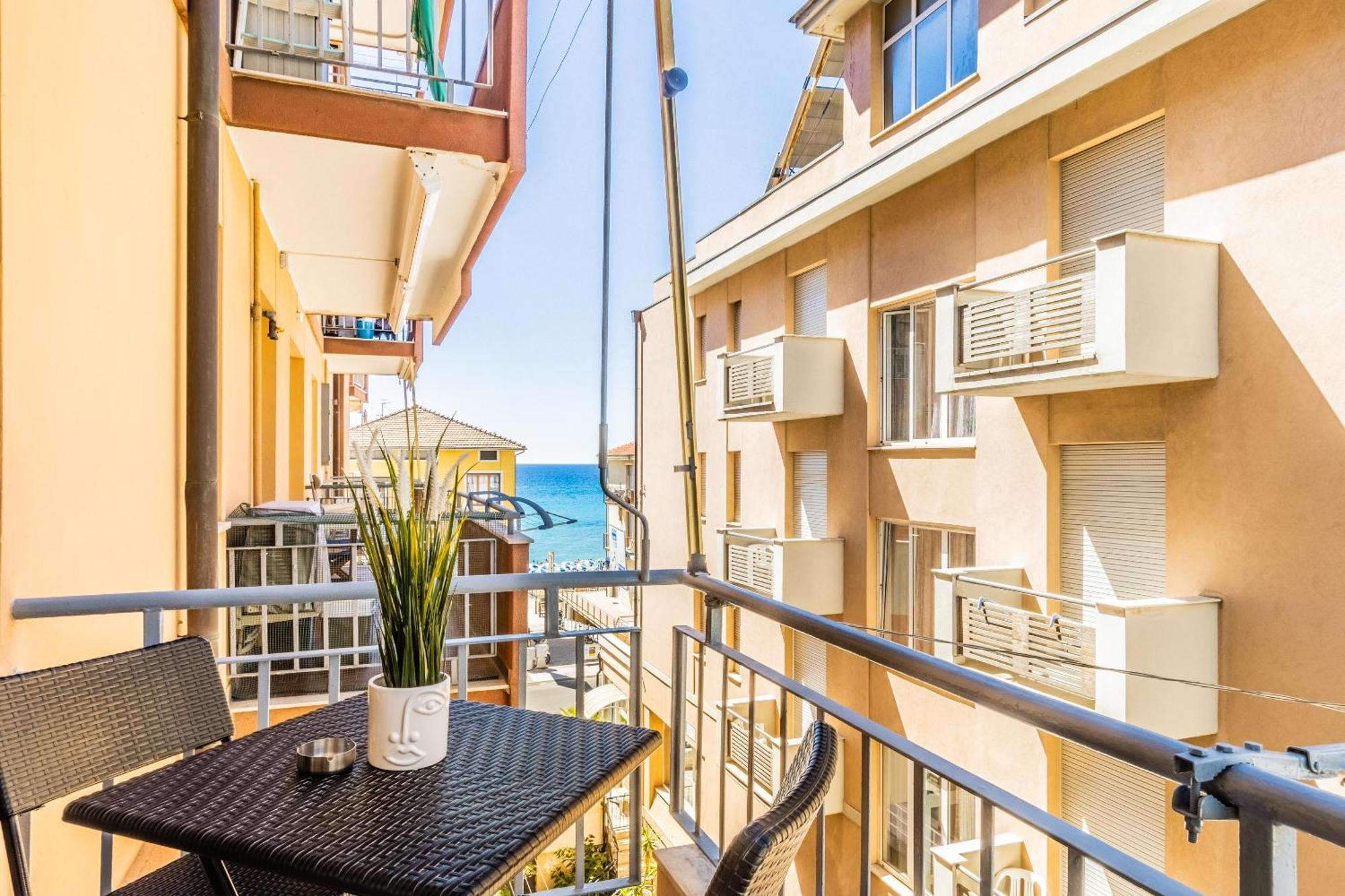 'Nature Home' 30Mt Sea -Central Station -Netflix Pietra Ligure Esterno foto